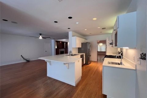 House in Winter Park, Florida 4 bedrooms, 366.78 sq.m. № 1882907 - photo 6