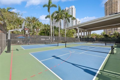 Copropriété à vendre à Aventura, Floride: 3 chambres, 232.53 m2 № 1938596 - photo 25
