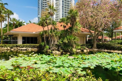 Copropriété à vendre à Aventura, Floride: 3 chambres, 232.53 m2 № 1938596 - photo 24