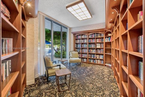 Copropriété à vendre à Aventura, Floride: 3 chambres, 232.53 m2 № 1938596 - photo 28