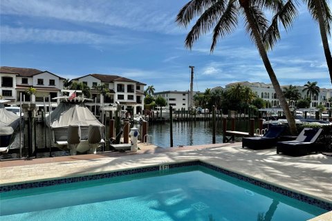Copropriété à louer à Fort Lauderdale, Floride: 2 chambres, 164.44 m2 № 2439303 - photo 5