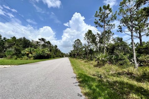 Terrain à vendre à Port Charlotte, Floride № 2225921 - photo 4