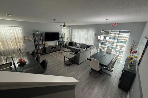 Touwnhouse à louer à Kissimmee, Floride: 4 chambres, 165.55 m2 № 2329058 - photo 9