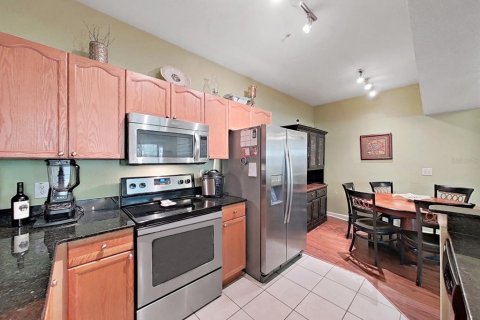 Condominio en venta en Tampa, Florida, 3 dormitorios, 120.03 m2 № 1827293 - foto 11