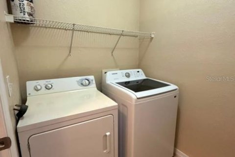 Condo in Orlando, Florida, 2 bedrooms № 2202510 - photo 14