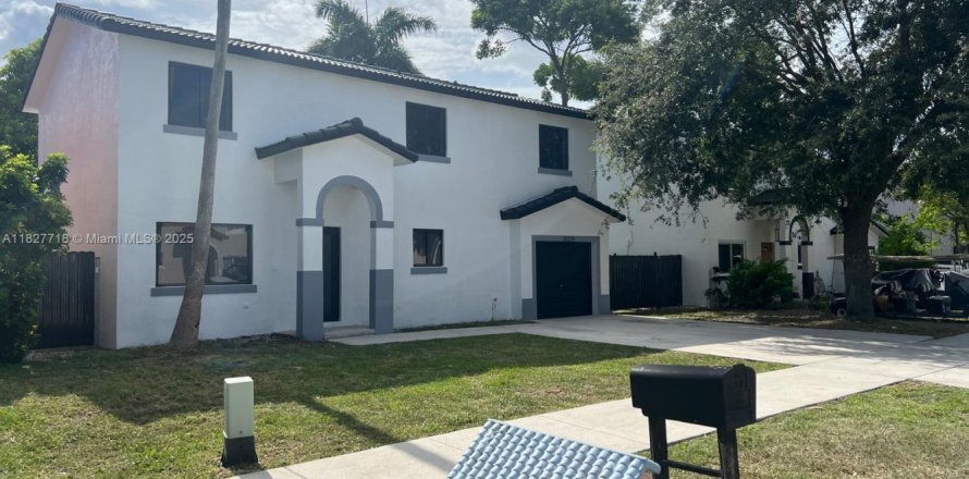 Casa en Miami-Dade, Florida 4 dormitorios, 179.58 m2 № 1799039