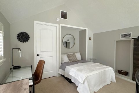 Townhouse in Crystal River, Florida 3 bedrooms, 158.31 sq.m. № 2402746 - photo 18