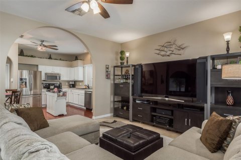 Villa ou maison à vendre à Oldsmar, Floride: 3 chambres, 202.34 m2 № 2431132 - photo 13