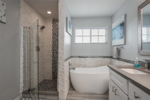 Villa ou maison à vendre à Oldsmar, Floride: 3 chambres, 202.34 m2 № 2431132 - photo 27