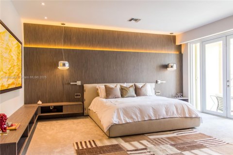 Townhouse in Aventura, Florida 4 bedrooms, 297.29 sq.m. № 1949445 - photo 29