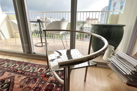 Купить кондоминиум в Бей-Харбор-Айлендс, Флорида 1 спальня, 88.26м2, № 2043600 - фото 16