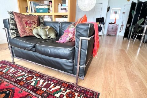 Купить кондоминиум в Бей-Харбор-Айлендс, Флорида 1 спальня, 88.26м2, № 2043600 - фото 15