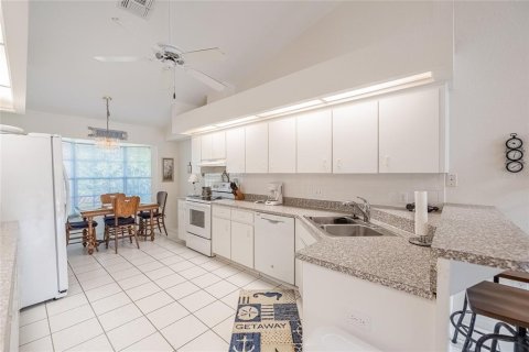 House in Lakeland, Florida 3 bedrooms, 185.99 sq.m. № 1893754 - photo 11