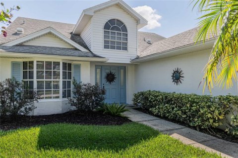 House in Lakeland, Florida 3 bedrooms, 185.99 sq.m. № 1893754 - photo 1