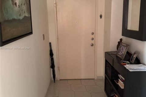 Купить кондоминиум в Авентура, Флорида 2 спальни, 114.46м2, № 1998525 - фото 7