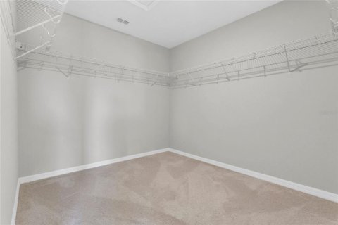 Villa ou maison à vendre à Orlando, Floride: 5 chambres, 259.01 m2 № 2223690 - photo 16