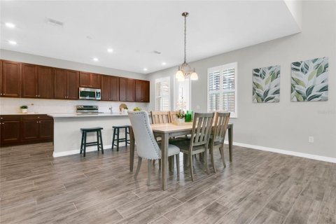 Villa ou maison à vendre à Orlando, Floride: 5 chambres, 259.01 m2 № 2223690 - photo 8