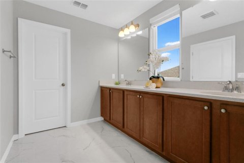 Villa ou maison à vendre à Orlando, Floride: 5 chambres, 259.01 m2 № 2223690 - photo 15