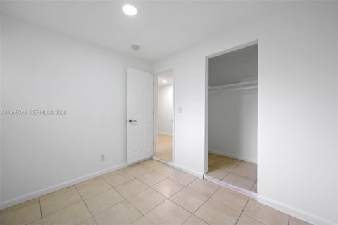 Propiedad comercial en venta en Miami, Florida, 110.55 m2 № 2173589 - foto 15