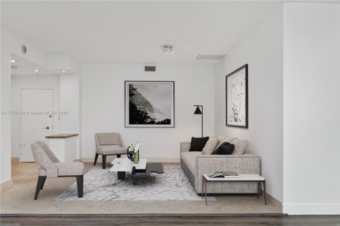 Condo in Miami Beach, Florida, 1 bedroom  № 1863665 - photo 30