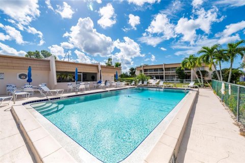 Condo in Punta Gorda, Florida, 2 bedrooms  № 1613852 - photo 28