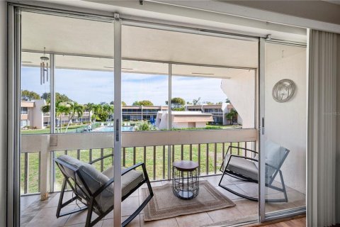 Condo in Punta Gorda, Florida, 2 bedrooms  № 1613852 - photo 18