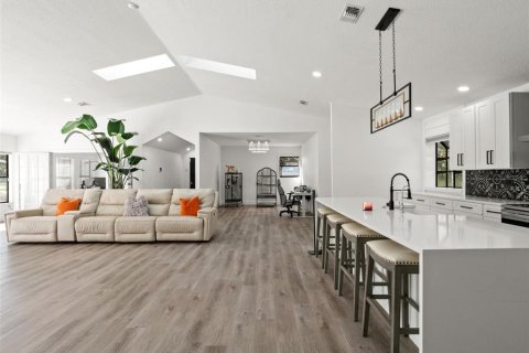 Villa ou maison à vendre à DeBary, Floride: 5 chambres, 337.33 m2 № 2400081 - photo 12