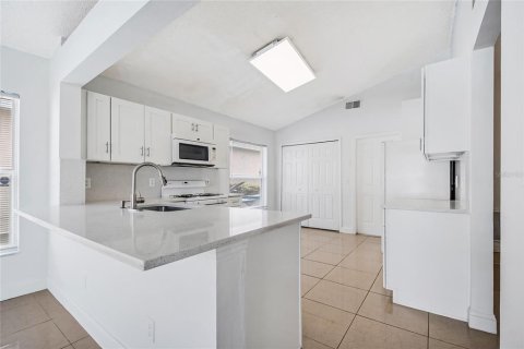 Villa ou maison à vendre à Orlando, Floride: 3 chambres, 149.76 m2 № 2429174 - photo 21