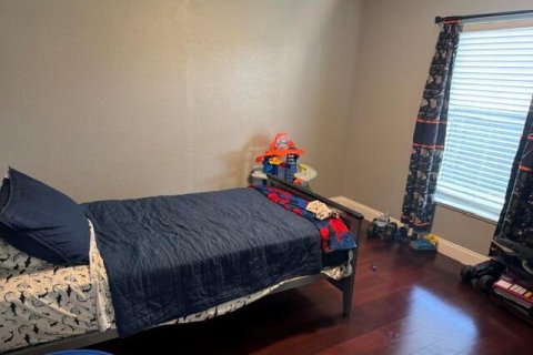 House in Port St. Lucie, Florida 4 bedrooms, 177.26 sq.m. № 2084029 - photo 12