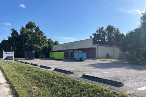 Immobilier commercial à Citra, Floride 787.81 m2 № 2370732