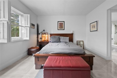 Apartamento en alquiler en Coral Gables, Florida, 2 dormitorios, 106.84 m2 № 2069274 - foto 16
