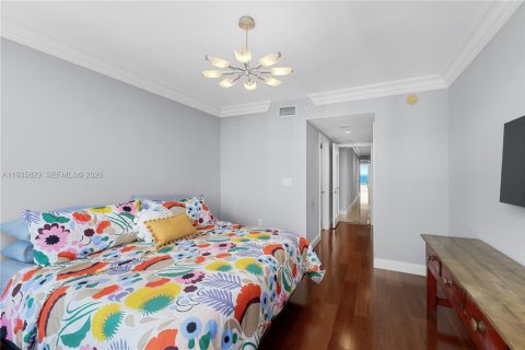 Condo in Aventura, Florida, 2 bedrooms  № 1996159 - photo 28