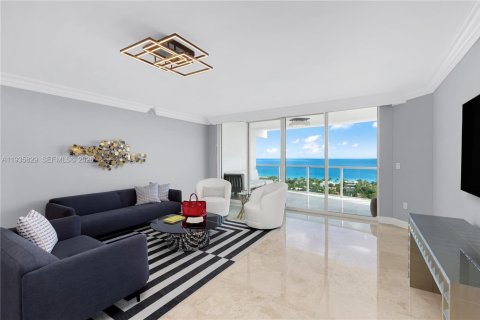 Condo in Aventura, Florida, 2 bedrooms  № 1996159 - photo 2