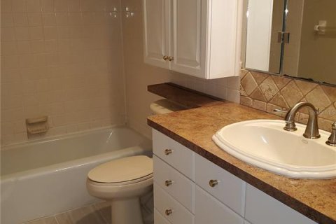 Casa en alquiler en Venice, Florida, 2 dormitorios, 116.22 m2 № 1905859 - foto 9