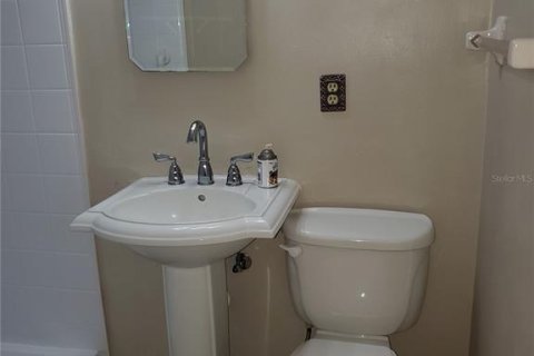 Casa en alquiler en Venice, Florida, 2 dormitorios, 116.22 m2 № 1905859 - foto 4