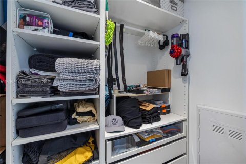 Condominio en venta en Miami, Florida, 2 dormitorios, 95.78 m2 № 1695071 - foto 10