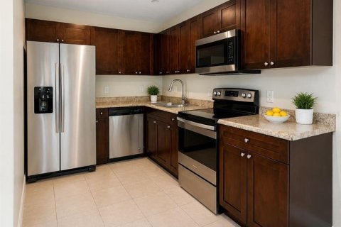 Appartement à louer à Kissimmee, Floride: 3 chambres, 204.85 m2 № 2224779 - photo 2