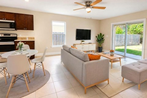 Appartement à louer à Kissimmee, Floride: 3 chambres, 204.85 m2 № 2224779 - photo 3