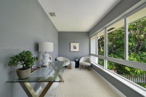 Townhouse in North Miami Beach, Florida 3 bedrooms, 151.43 sq.m. № 1868474 - photo 29