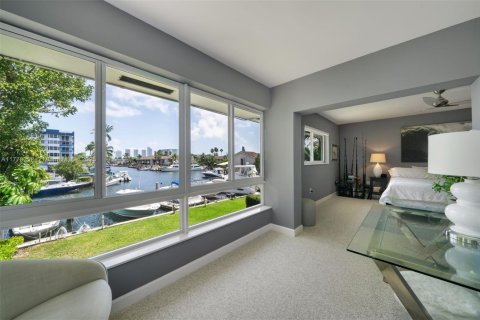 Townhouse in North Miami Beach, Florida 3 bedrooms, 151.43 sq.m. № 1868474 - photo 30