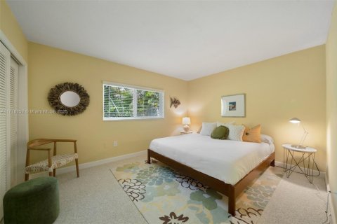 Townhouse in North Miami Beach, Florida 3 bedrooms, 151.43 sq.m. № 1868474 - photo 22