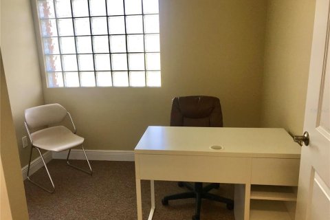 Commercial property in Orlando, Florida 530.29 sq.m. № 1848634 - photo 3