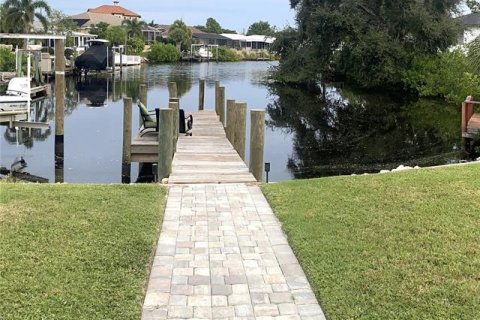 Villa ou maison à louer à Nokomis, Floride: 2 chambres, 130.16 m2 № 2411672 - photo 9