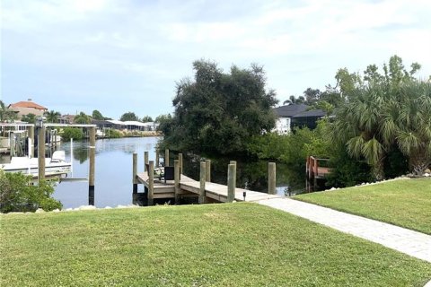Villa ou maison à louer à Nokomis, Floride: 2 chambres, 130.16 m2 № 2411672 - photo 10