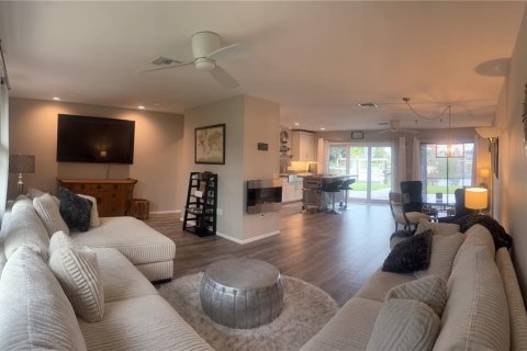 Villa ou maison à louer à Nokomis, Floride: 2 chambres, 130.16 m2 № 2411672 - photo 25