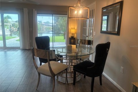 Villa ou maison à louer à Nokomis, Floride: 2 chambres, 130.16 m2 № 2411672 - photo 28