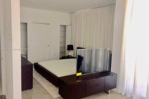 Снять в аренду кондоминиум в Майами, Флорида 1 спальня, 64.2м2, № 2049805 - фото 14