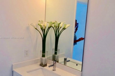 Снять в аренду кондоминиум в Майами, Флорида 1 спальня, 64.2м2, № 2049805 - фото 9