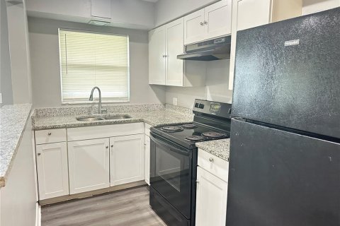 Apartment in Saint Petersburg, Florida 1 bedroom, 53.88 sq.m. № 1888709 - photo 11