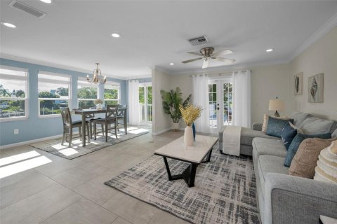 Casa en venta en Palm Harbor, Florida, 3 dormitorios, 198.07 m2 № 1898837 - foto 19